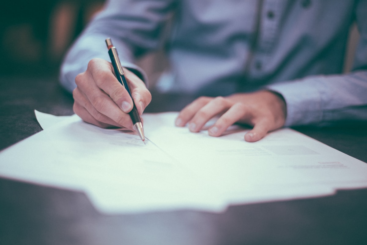 L'IA répond-elle avec les informations de mon entreprise ?